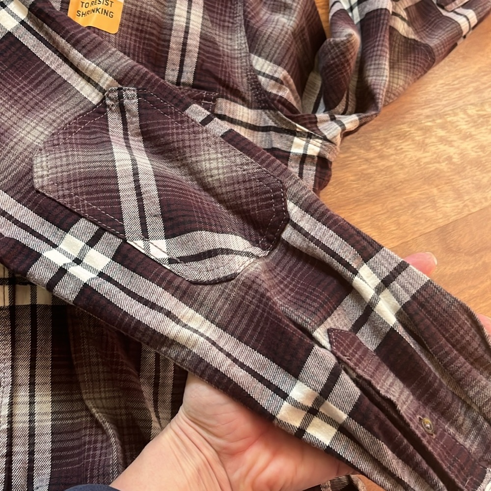 New Carhartt button down hooded shirt - Picture 16 of 16